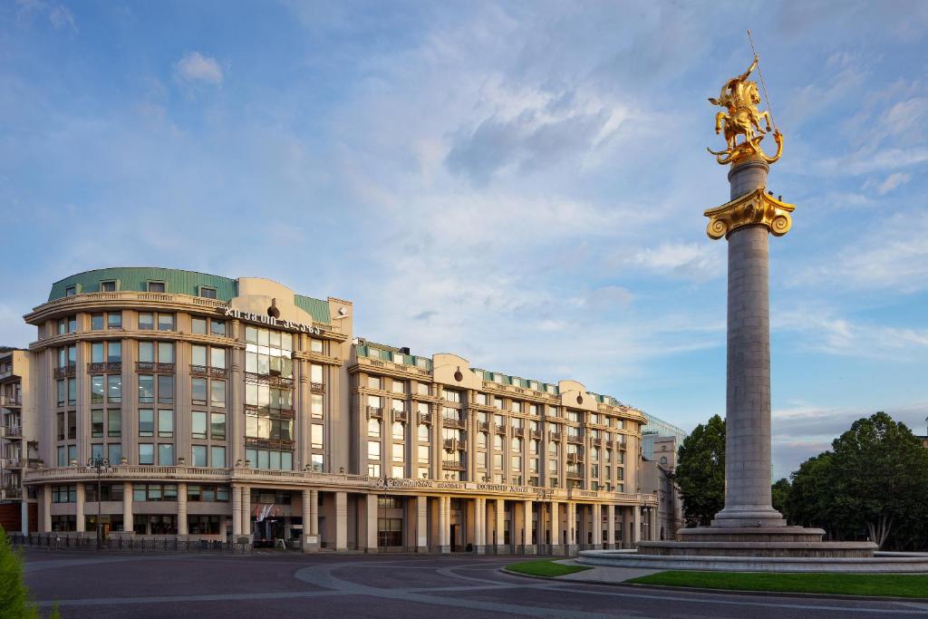 هتل Courtyard by Marriott Tbilisi